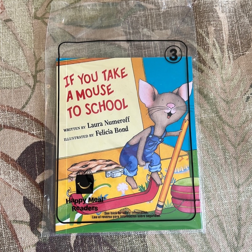 If You Take A Mouse To School Mini McDonald’s Happy Meal Book / New